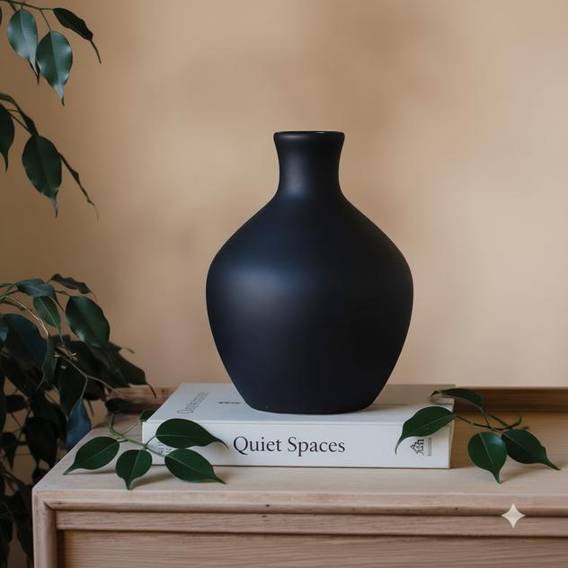 Midnight - Terracotta Vase